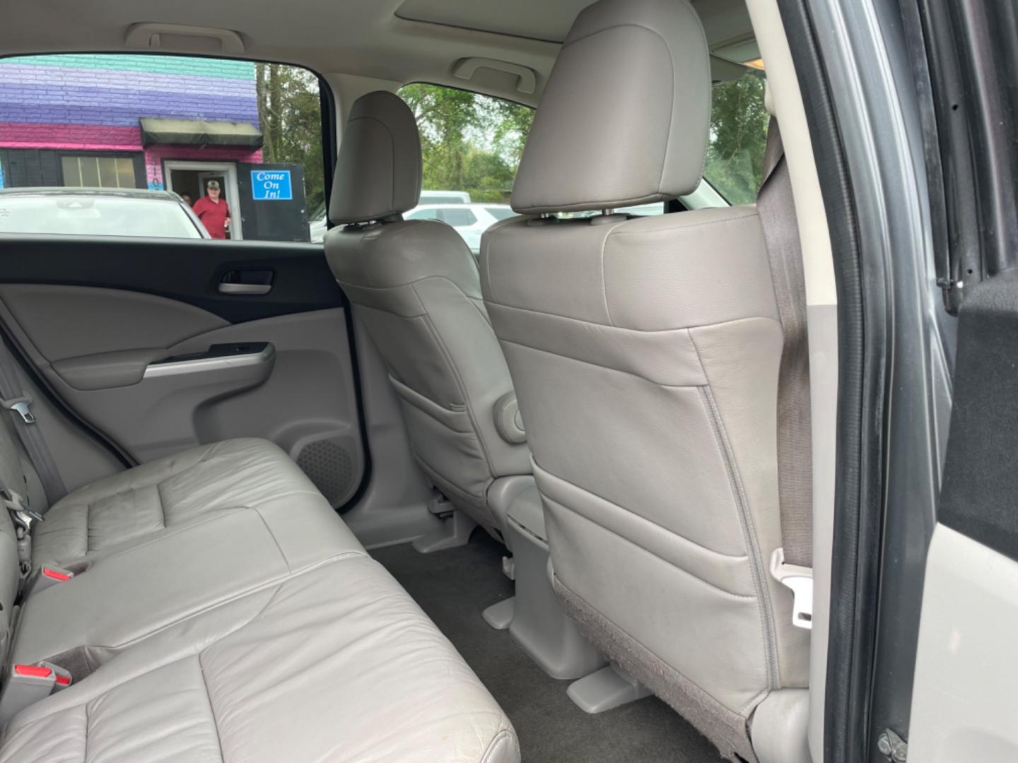 2014 GRAY HONDA CR-V EX-L (2HKRM3H73EH) with an 2.4L engine, Automatic transmission, located at 5103 Dorchester Rd., Charleston, SC, 29418-5607, (843) 767-1122, 36.245171, -115.228050 - Clean interior with Leather, Sunroof, Backup Camera, 6-Disc CD/AUX/Sat, Hands-free Phone, Dual Climate Control, Power Everything (windows, locks, seats, mirrors), Heated Seats, Keyless Entry, Alloy Wheels. Local Trade-in!! 188k miles Located at New Life Auto Sales! 2023 WINNER for Post & Courier's - Photo#12